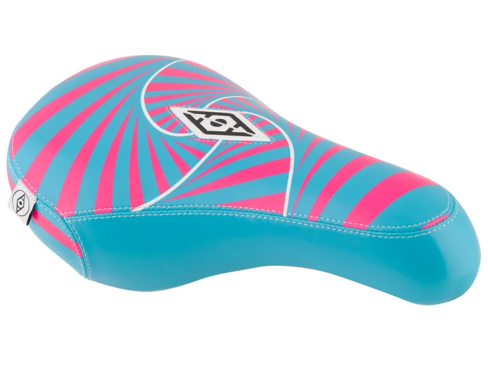 Alienation Psycho Pivotal Seat