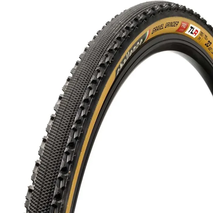 Challenge Gravel Grinder Pro Tire Tubeless Folding Black/Tan Handmade 700×33 00537