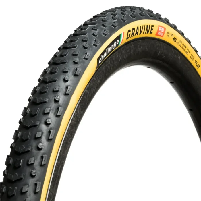 Challenge Tire Gravine Pro Tire, 700 x 45 Black/Tan 587