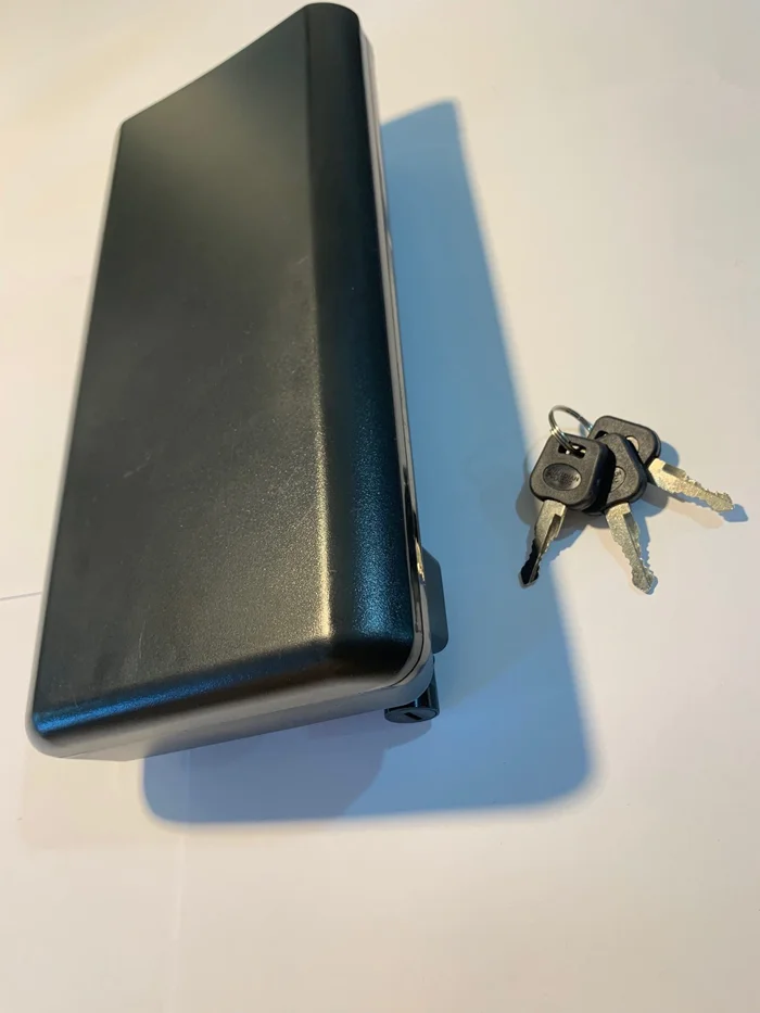 Compass Right Battery Dock