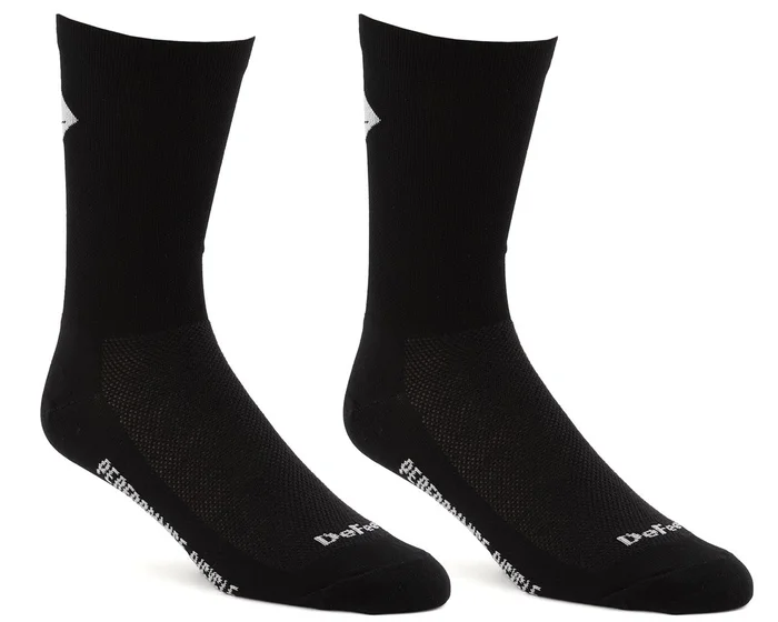 DeFeet Aireator Performance Bicycle 7″ Socks (Black/White) (XL)