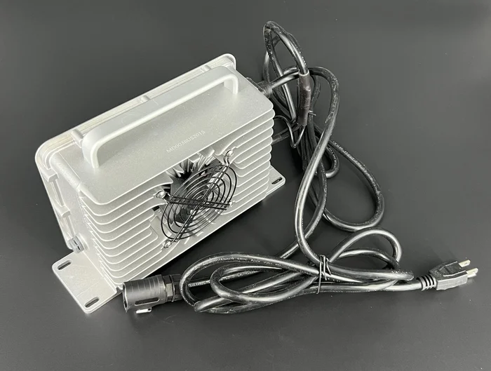 EBMX 72v 15a Fast Charger Surron Talaria