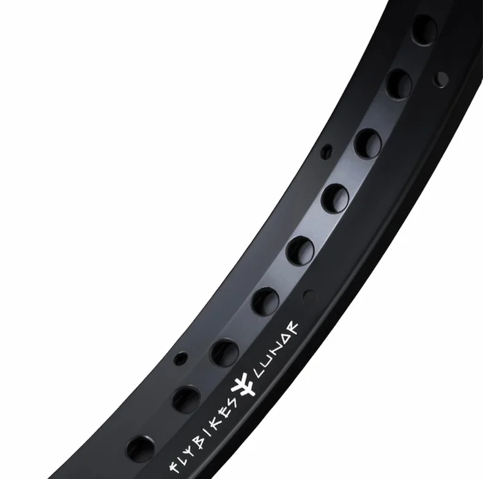 Fly Lunar Rim