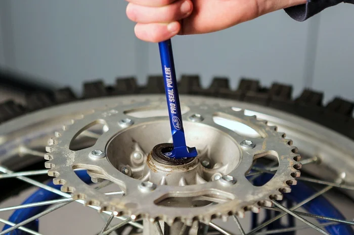 Motion Pro – Pro Seal Puller