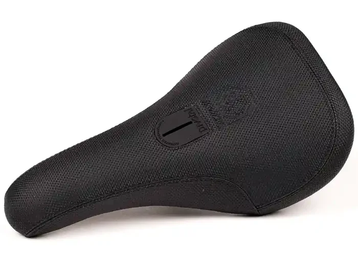 Salt Plus Slim Pivotal Seat