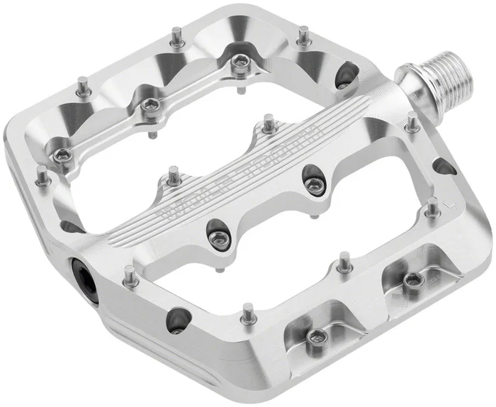 Wolf Tooth Waveform Pedals – Silver Large